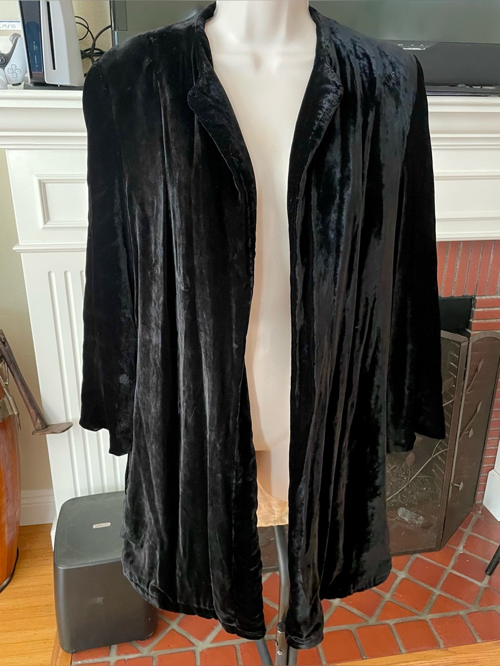 Vintage Black Velvet Circa 1940’s Opera Coat Jacket Medium